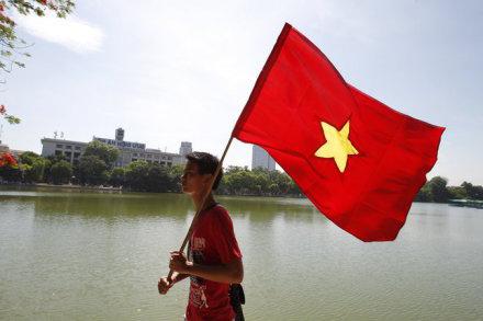 Šiuolaikinė Vietnamo vėliava ir jos istoriniai variantai